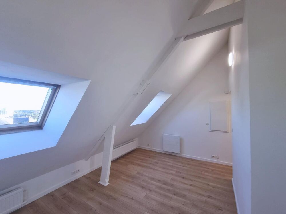 Vente Appartement Lorient – Appartement rénové sous les toits, cave Lorient