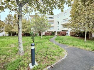 Vente Appartement T1 bis lumineux au calme, Tram B, parking-Terrasse Pessac