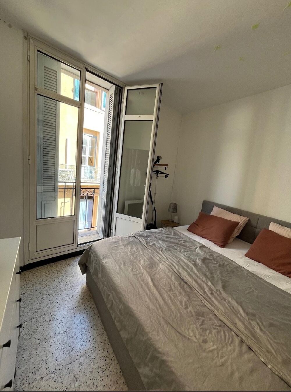 Vente Appartement Appartement Loué avec un excellent potentiel sans travaux Nimes