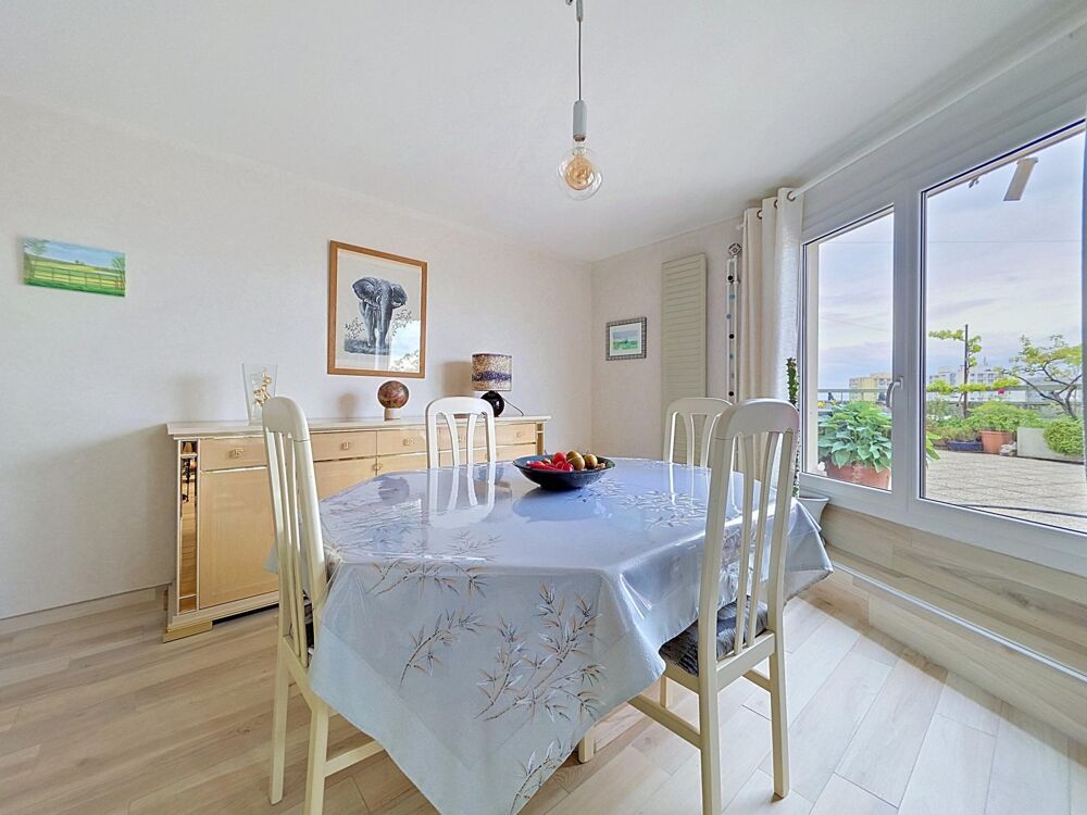 Appartement 4 pièces 90m² avec terrasse plein ciel 100m²