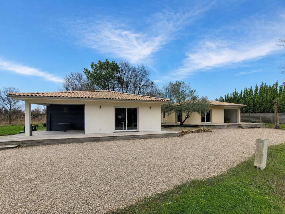 Ensemble immobilier composé de 2 maisons à proximité océan