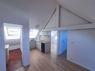 Vente Appartement Lorient – Appartement rénové sous les toits, cave Lorient