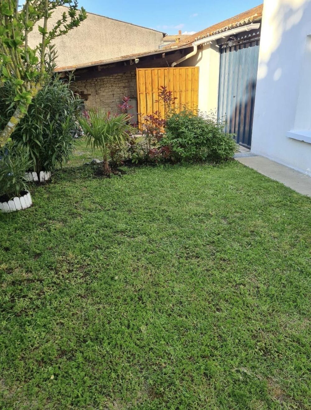 Vente Maison Maison de charme de 73 m² avec grand garage et véranda – À 5 min de Surgères ! Saint-mard