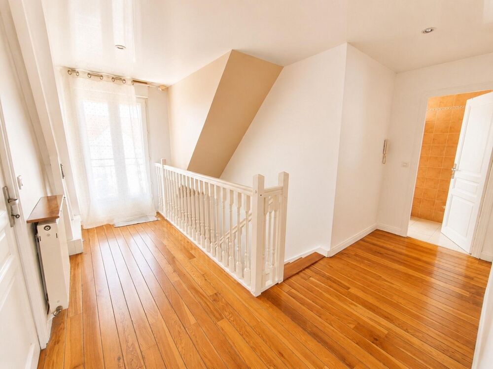 à vendre  Maison Magny-le-Hongre (77700)
