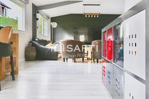   85m� de pi�ces � vivre ! Maison - 6 pi�ce(s) - 156 m�