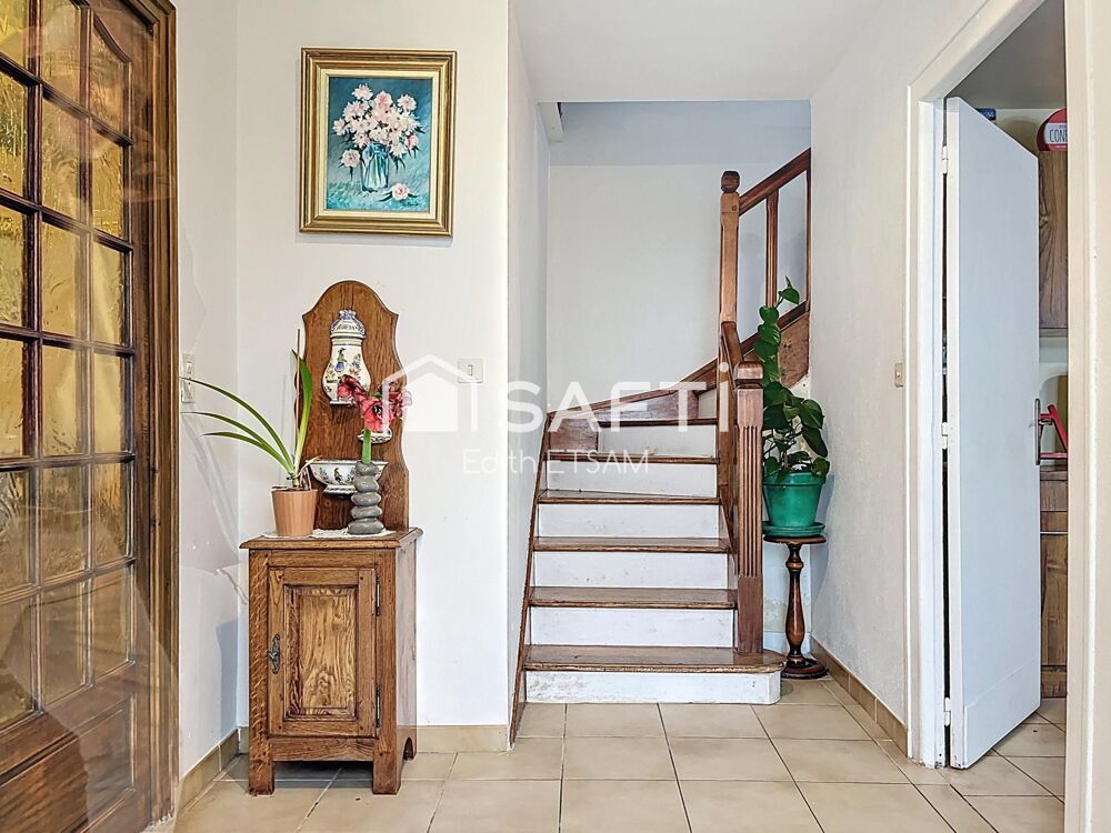 Maison 11 pièces 239m²