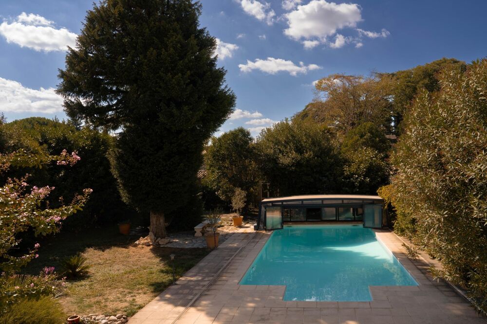 Propriété 450 m² avec piscine à Carcassonne