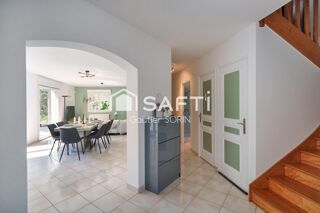  Maison à louer 5 pièces 138 m²