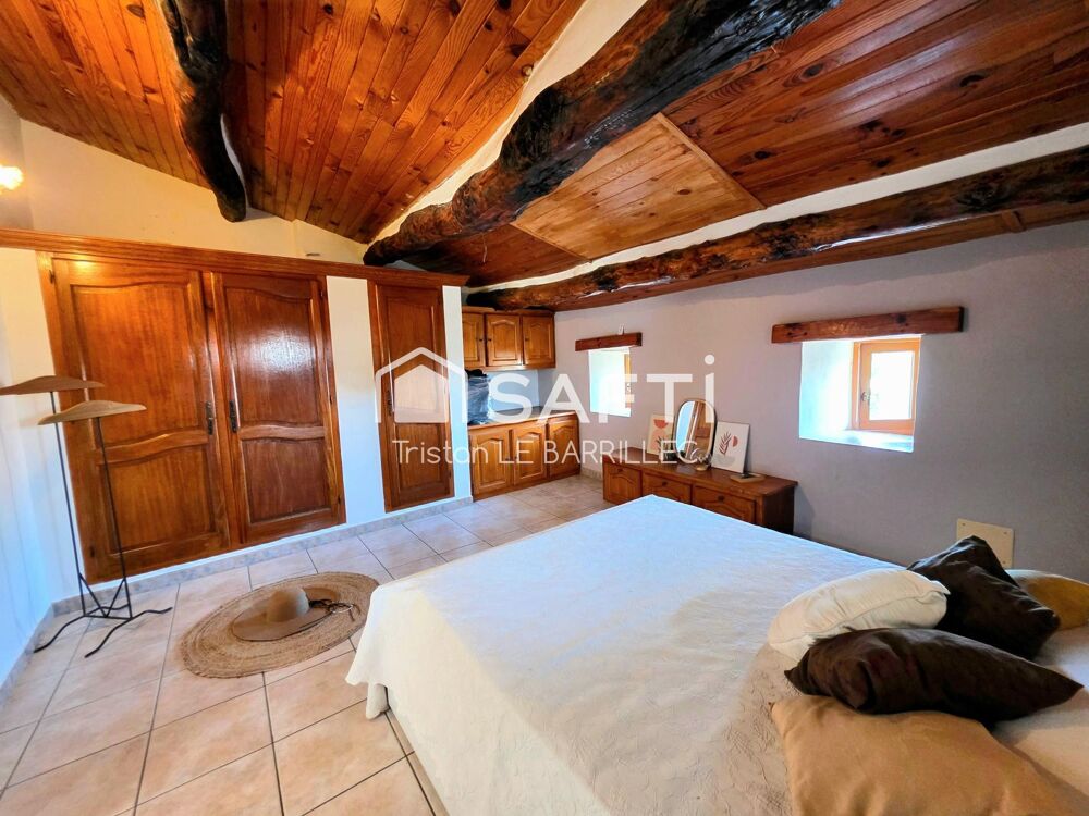 Maison en pierre, charme provençal à Allègre-les-Fumades