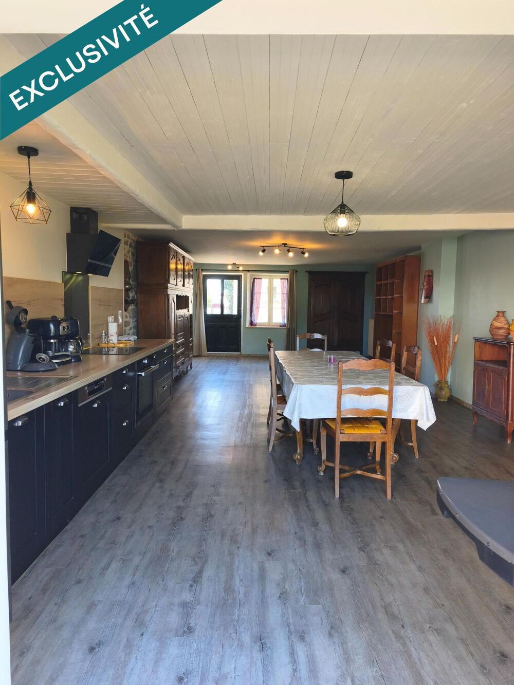 Vente Maison Haras d'exception avec maison et hébergement JURA Neuvilley