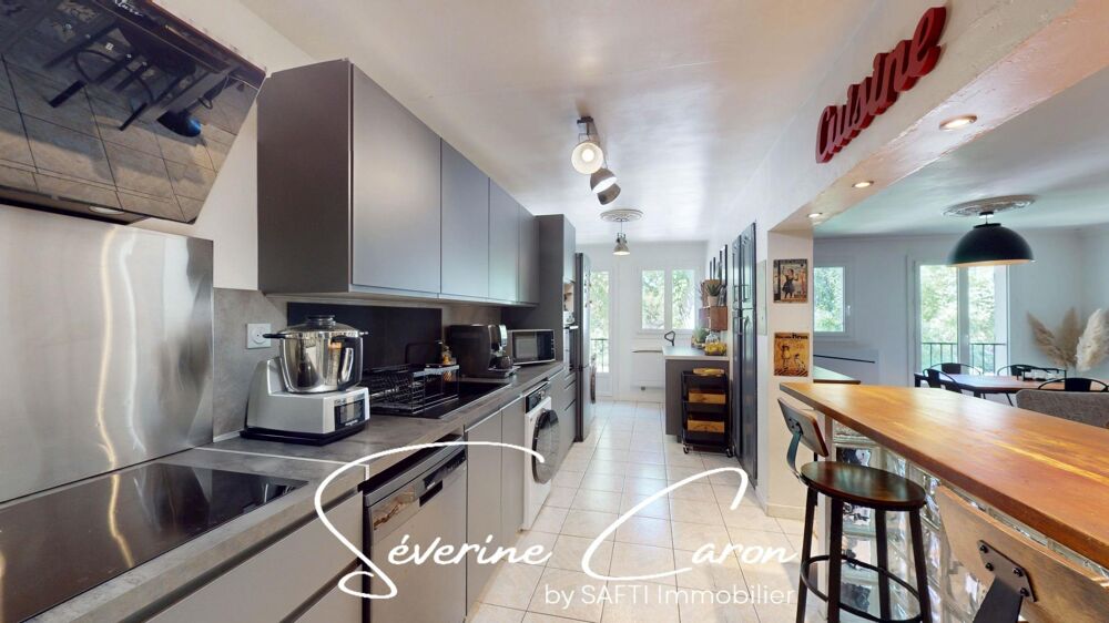 Appartement 122 m² lumineux au coeur de Brignoles