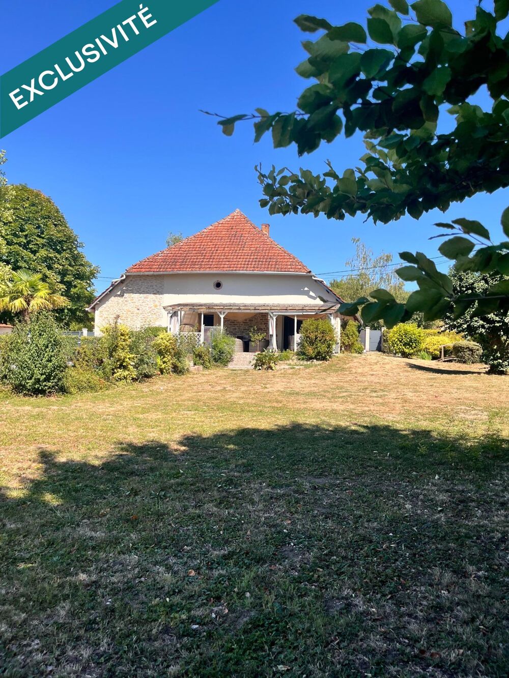 Vente Maison Élégante propriété en pierre rénovée avec piscine et parc arboré de 6 263 m² Neublans-abergement