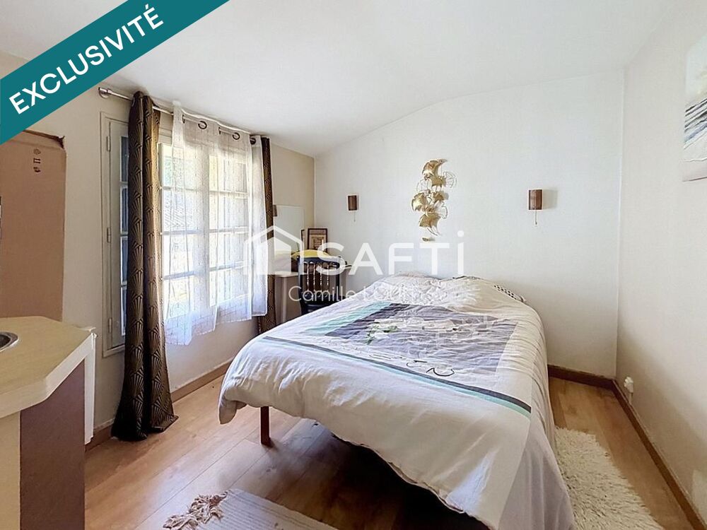 Maison de ville au coeur de Carignan de Bordeaux // sous offre//