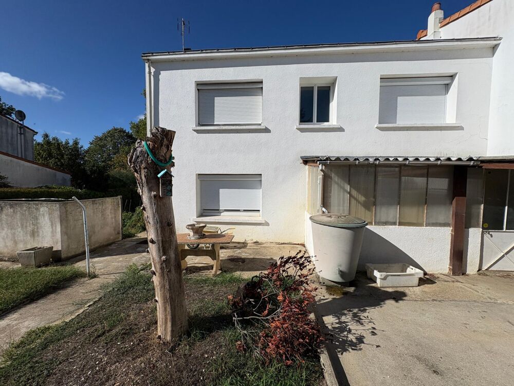 Vente Maison Maison 4 chambres à rénover, proche commerces Lagord