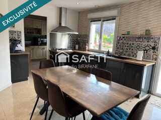  Maison  vendre 7 pices 222 m