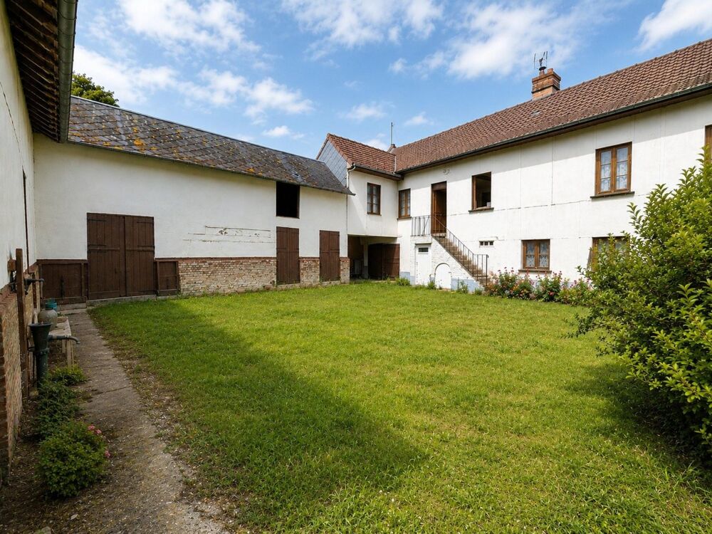 Vente Maison Maison de plain-pied avec dépendances et jardin Toeufles