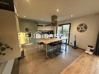  Maison � vendre 6 pi�ces 222 m�