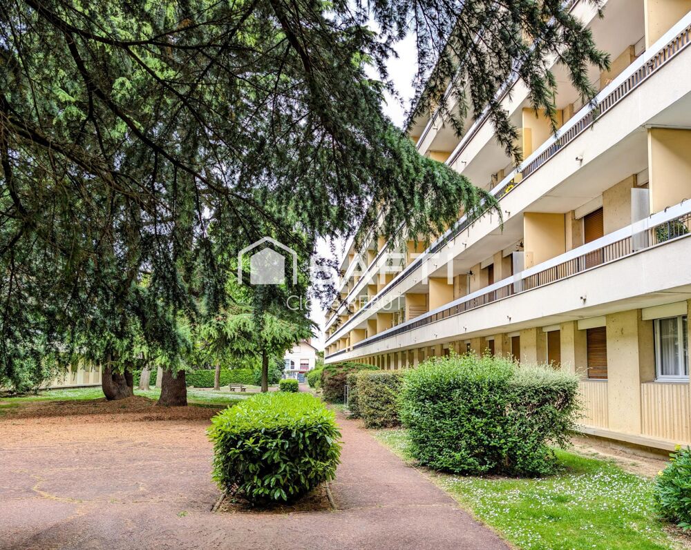 Vente Appartement Beau F3 type F4 traversant avec balcon et parking Livry-gargan