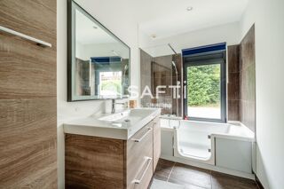  Maison � vendre 10 pi�ces 220 m�