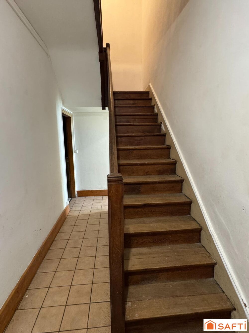 Vente Maison En exclusivité à Varennes-en-Argonne, maison 5 pièces. Varennes-en-argonne