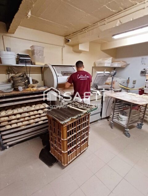   Spacieuse Boulangerie-Pâtisserie à Créteil 