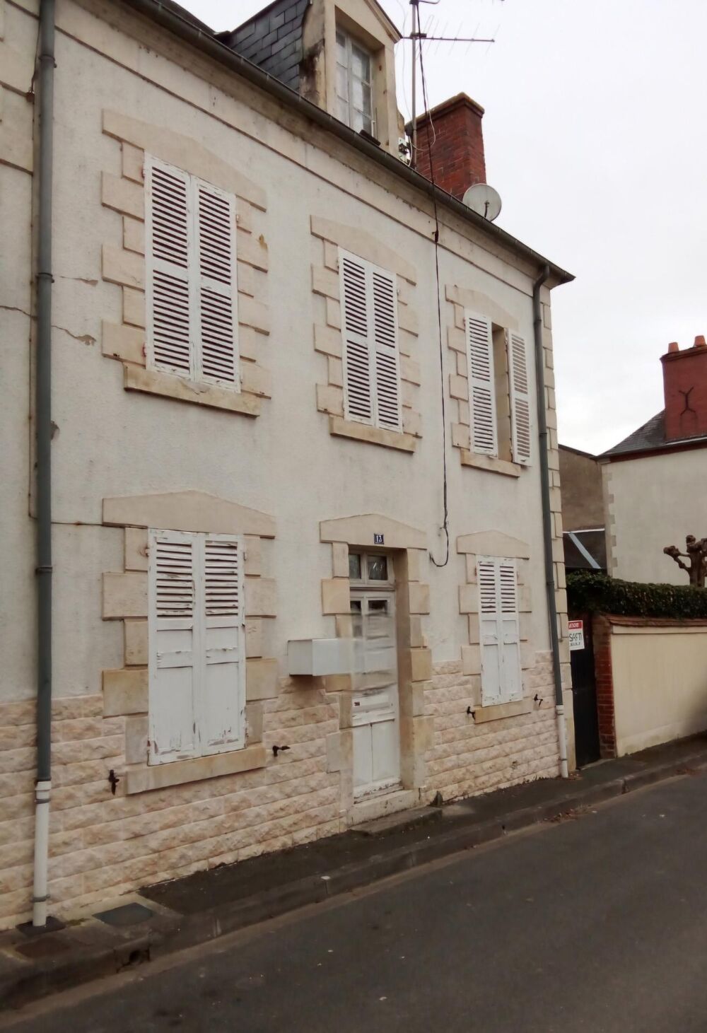 Maison 3 chambres, terrasse et dépendances