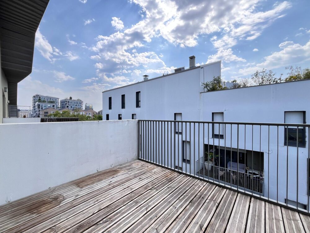 Vente Appartement Chartrons-Bassins à flot : T3 avec terrasse, parking et piscine Bordeaux