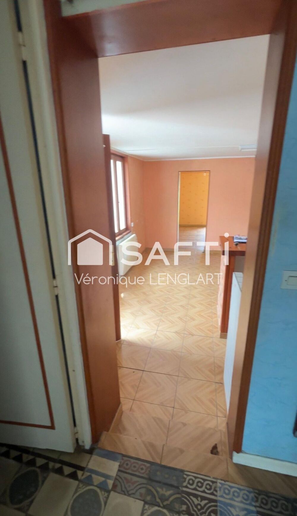 Charmante maison semi individuelle à rénover