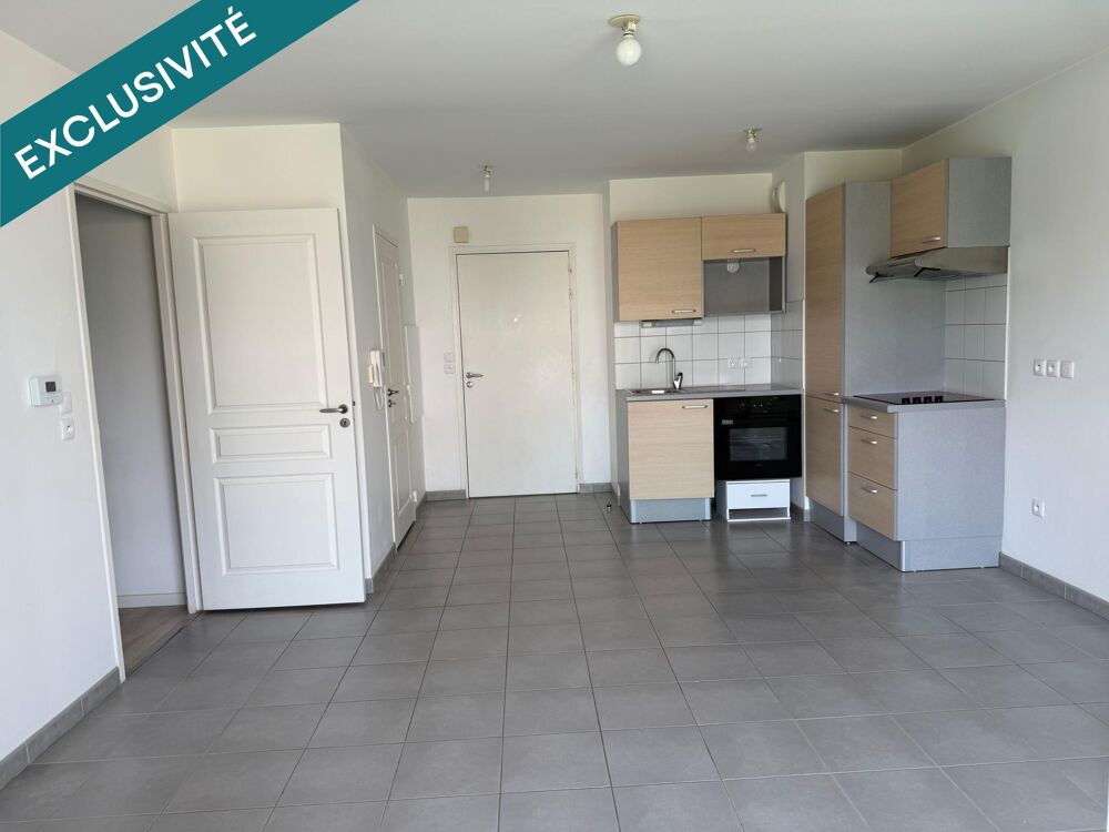 Ce jolie appartement récent libre pour senior.