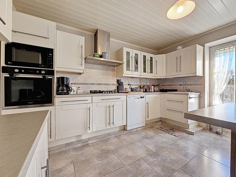 Vente Maison Maison 7 pièces 200m² avec garage proche Mormant Mormant