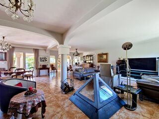  Maison à vendre 7 pièces 255 m²