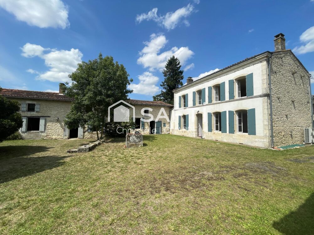 Vente Maison Maison charentaise avec 2 gîtes et dépendances sur 1,5 hectare de terrain Fenioux