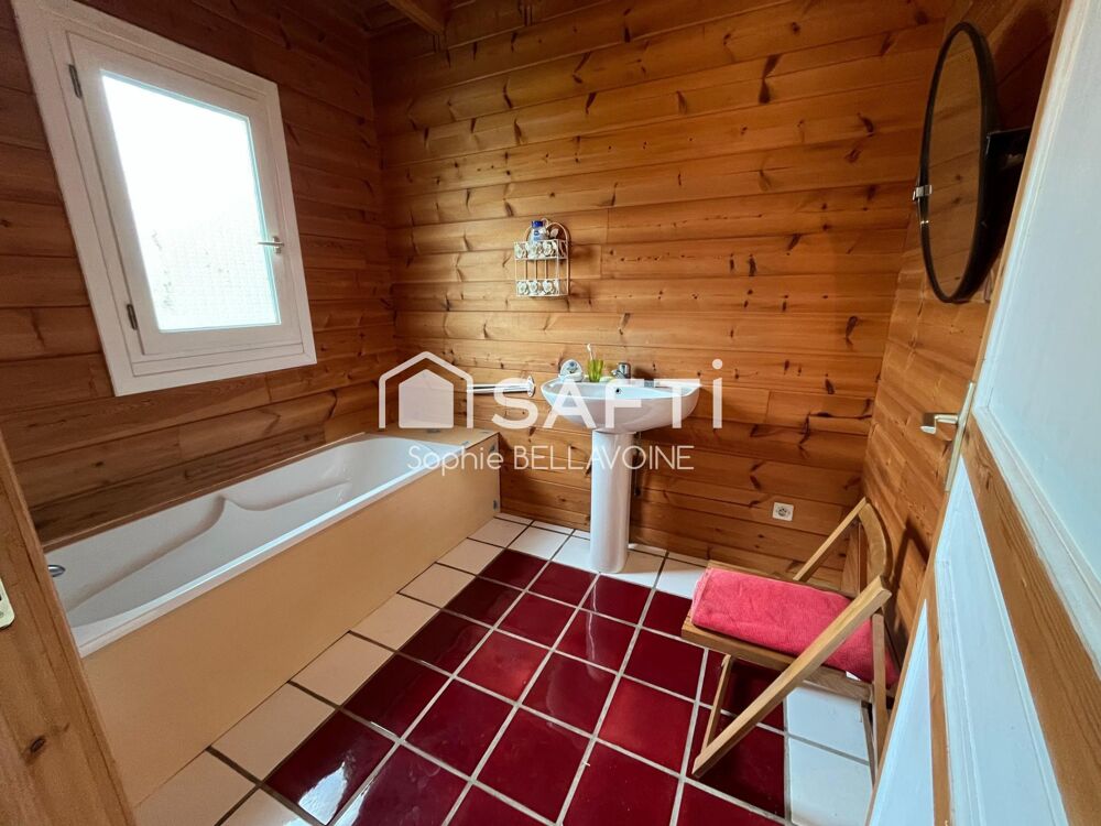 Vente Maison Authentique chalet, 5 pièces, grand terrain Maison-roland