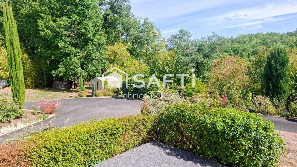 Vue imprenable sur la vallée + 4 312 m² de terrain + partie boisée + sous-sol de 107 m²