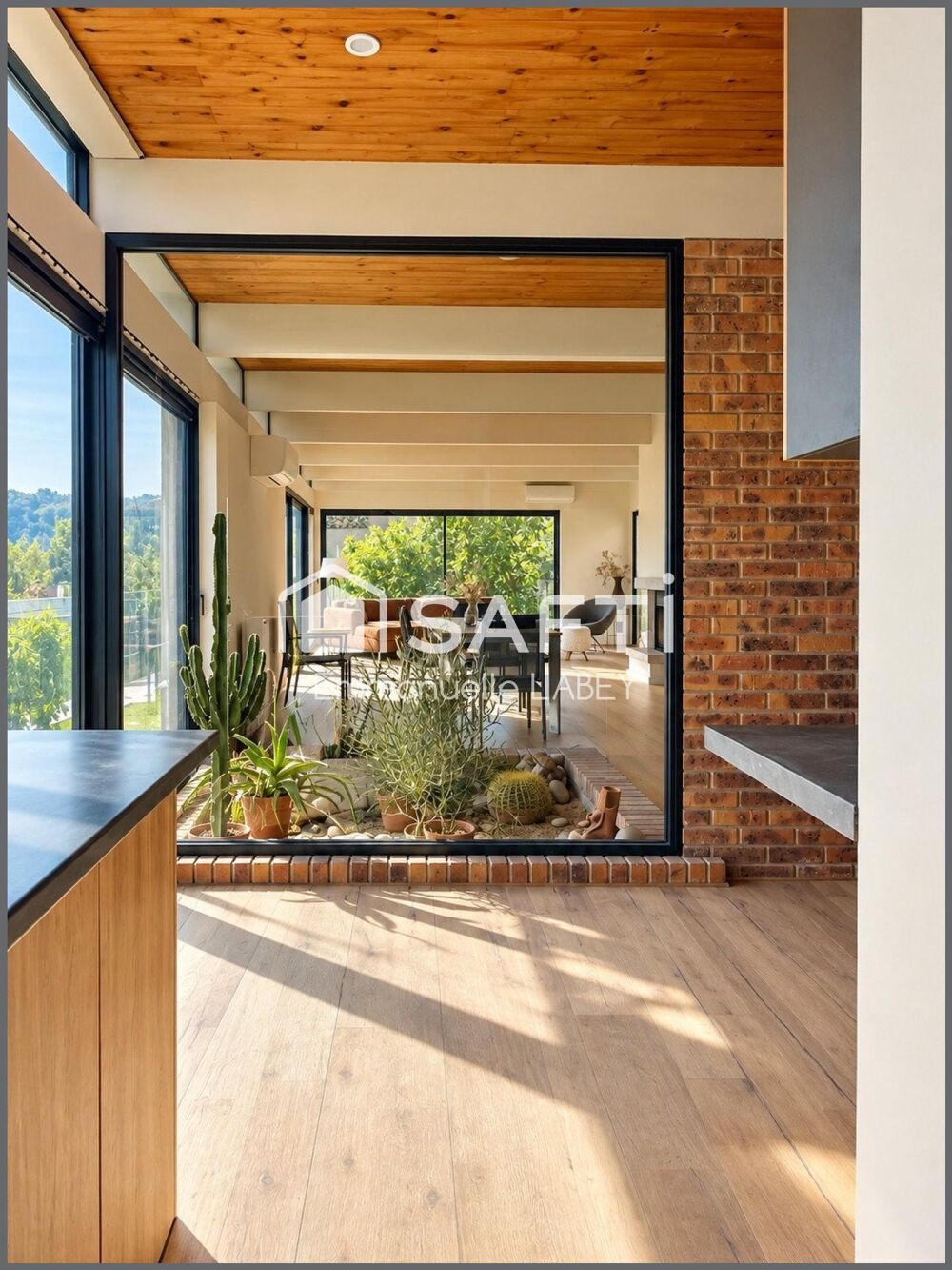 Vente Maison CASSIS – Haut de villa, une vue d'exception et fort potentiel d'évolution. Cassis