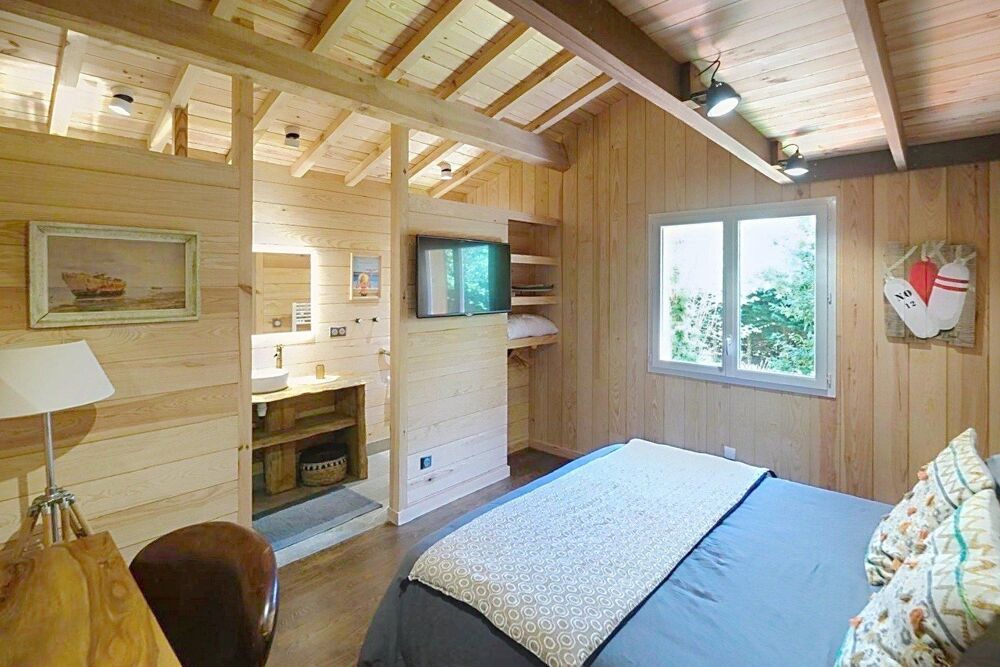Maison bois dexception proche du Bassin