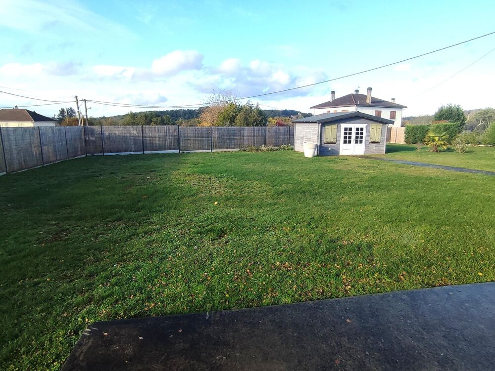 Vente Maison Maison d'environ 155 m2 entièrement rénovée avec garage isolé attenant de 50 m2 sur un terrain d'environ 2000 m2 Brantome en perigord