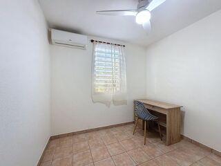  Appartement � louer 4 pi�ces 77 m�