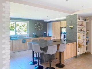  Maison à vendre 8 pièces 228 m²