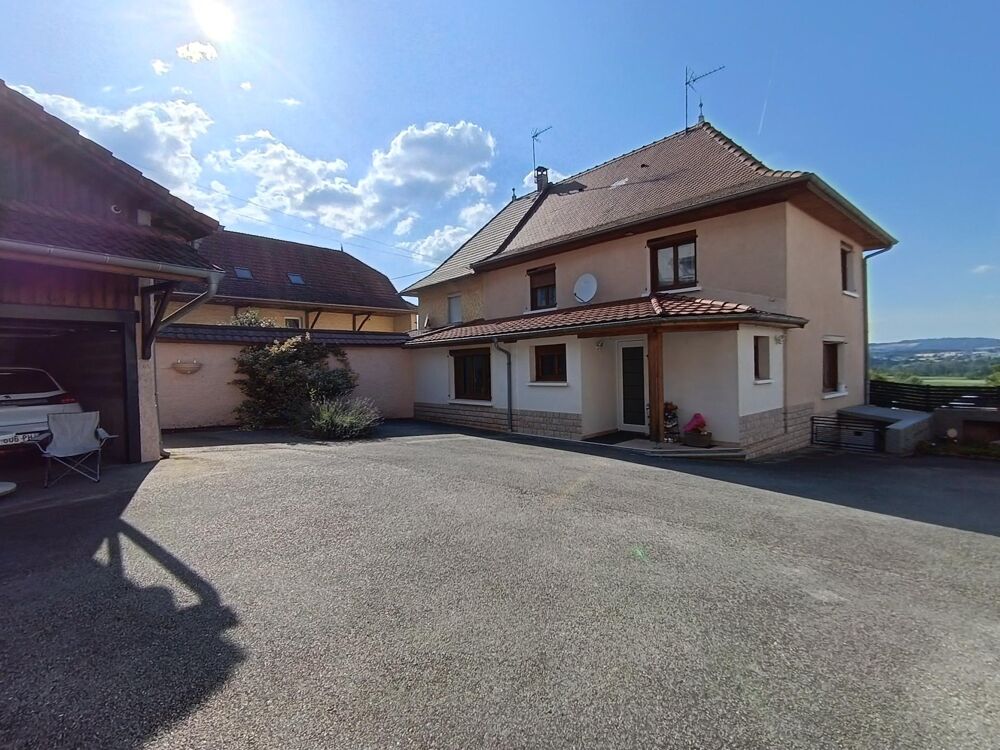 Vente Maison Maison familiale rénovée – 2 garages avec mezzanines et nombreux espaces de rangement Vasselin
