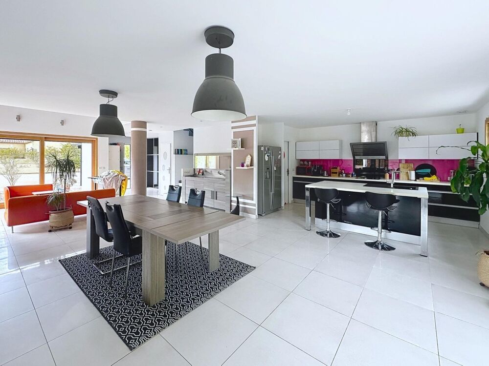 Vente Maison Maison moderne de 220 m2  avec piscine Lhospitalet
