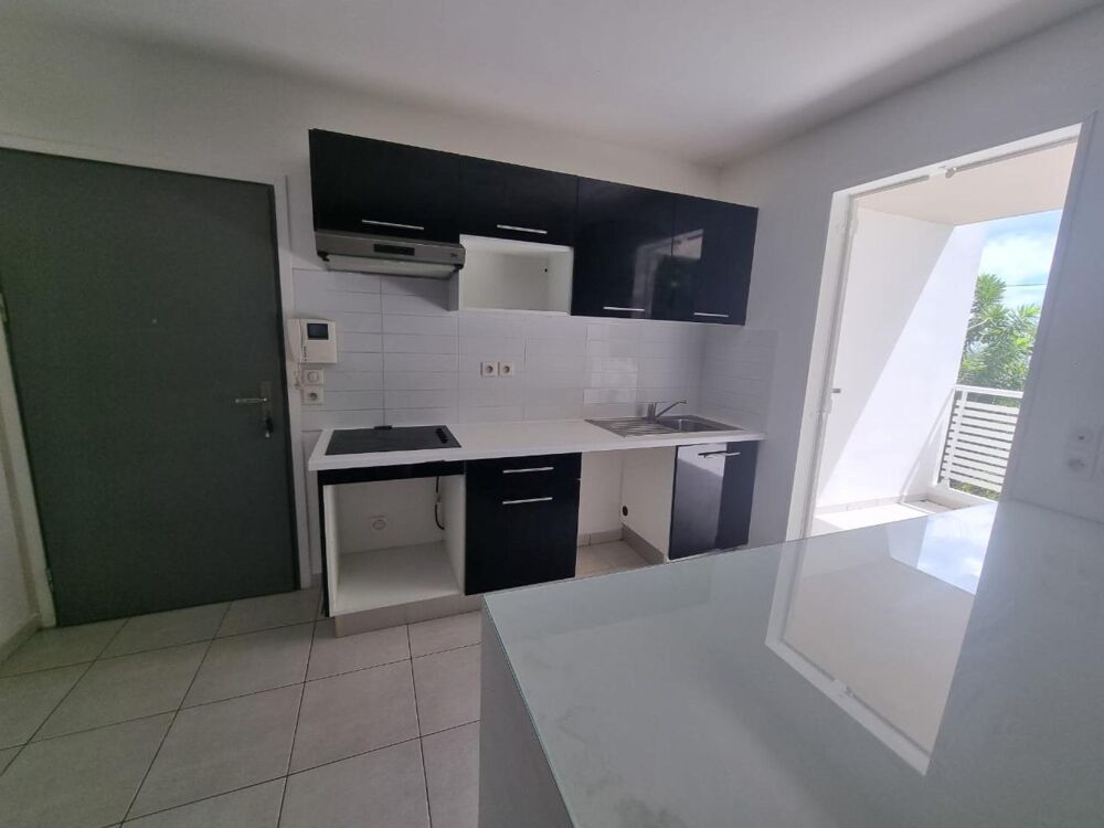 Location Appartement SCHOELCHER  Enclos – T4 duplex avec vue mer 1490 € Schoelcher