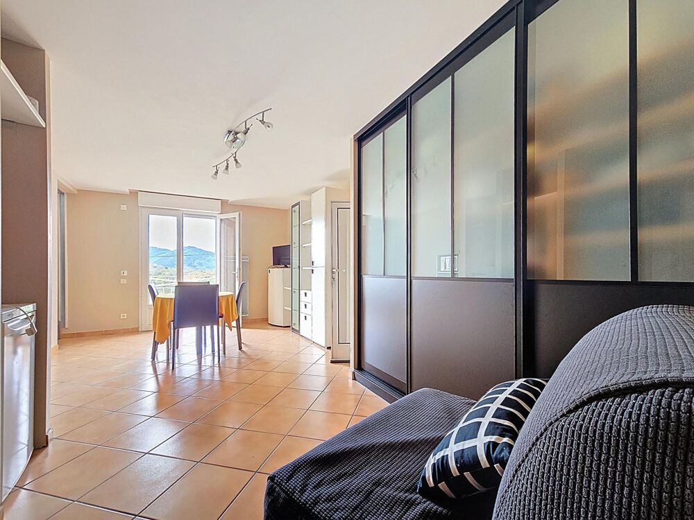 Vente Maison ? Coup de cœur aux Nières (Saint-Gervais-sur-Mare) – Charmante maison rénovée avec loggia, balcon et cave voûtée Saint-gervais-sur-mare