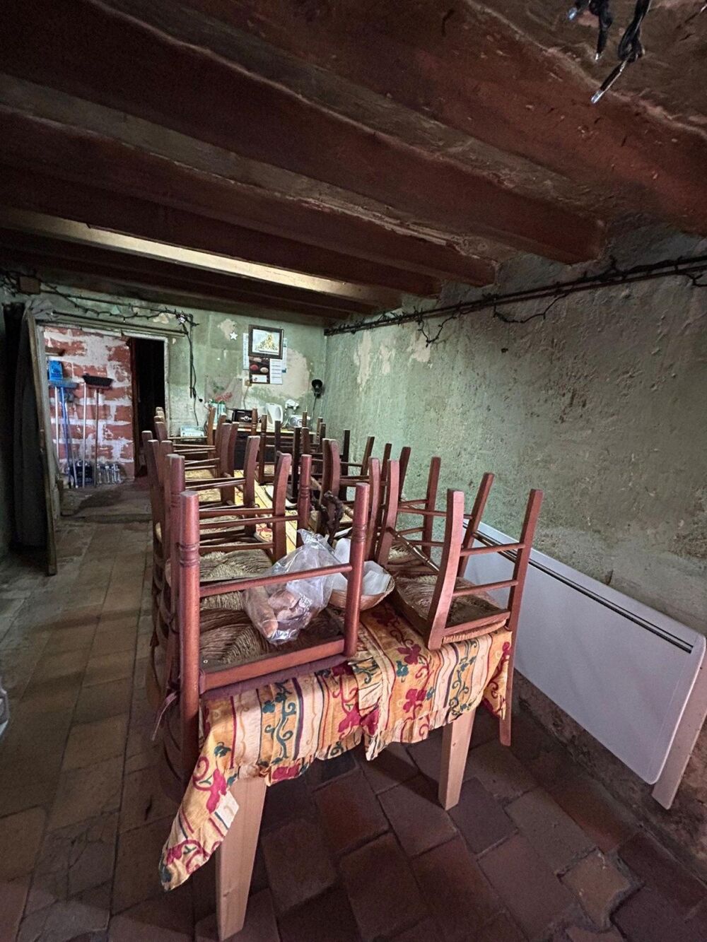Vente Maison À Cinq-Mars-la-Pile, découvrez cette maison de 92 m² sur 1 663 m² de terrain, avec 3 chambres, une grange, un hangar et un terra Cinq-mars-la-pile