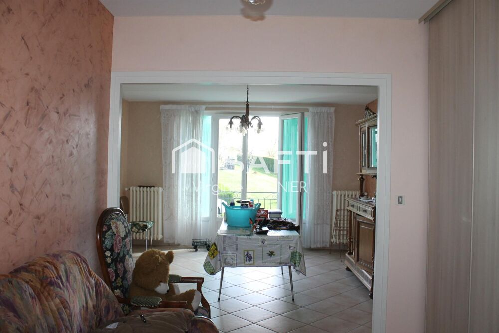 Vente Maison Maison au calme en bon état sur parcelle de 1656m2 Rongeres