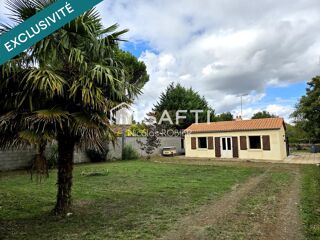 Vente Maison PLAIN PIED PLUS PARCELLE CONSTRUCTIBLE À DEUX PAS DES COMMODITÉS! Cherveux