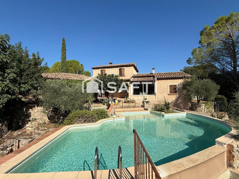Carcès  Maison plein sud avec piscine et fort potentiel dévolution sur 2 500 m²