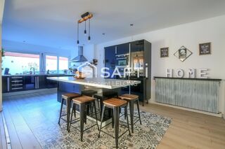  Maison  vendre 8 pices 205 m
