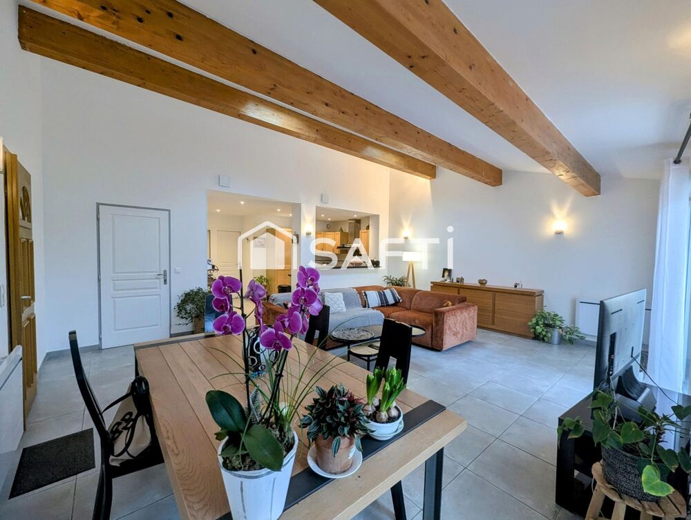 Nouveauté, Centre historique de Fréjus, appartement au rez-de-jardin d'une maison