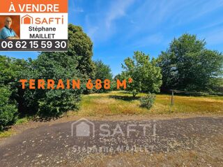  Terrain à vendre 688 m²